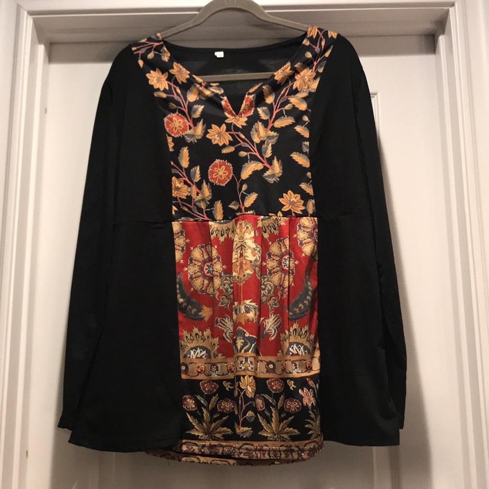 Flattering Patterned Panel Blouse Xxl - image 1